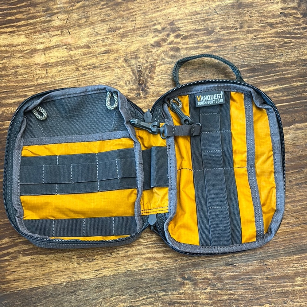 Vanquest tactical pouch - Picture 3 of 4